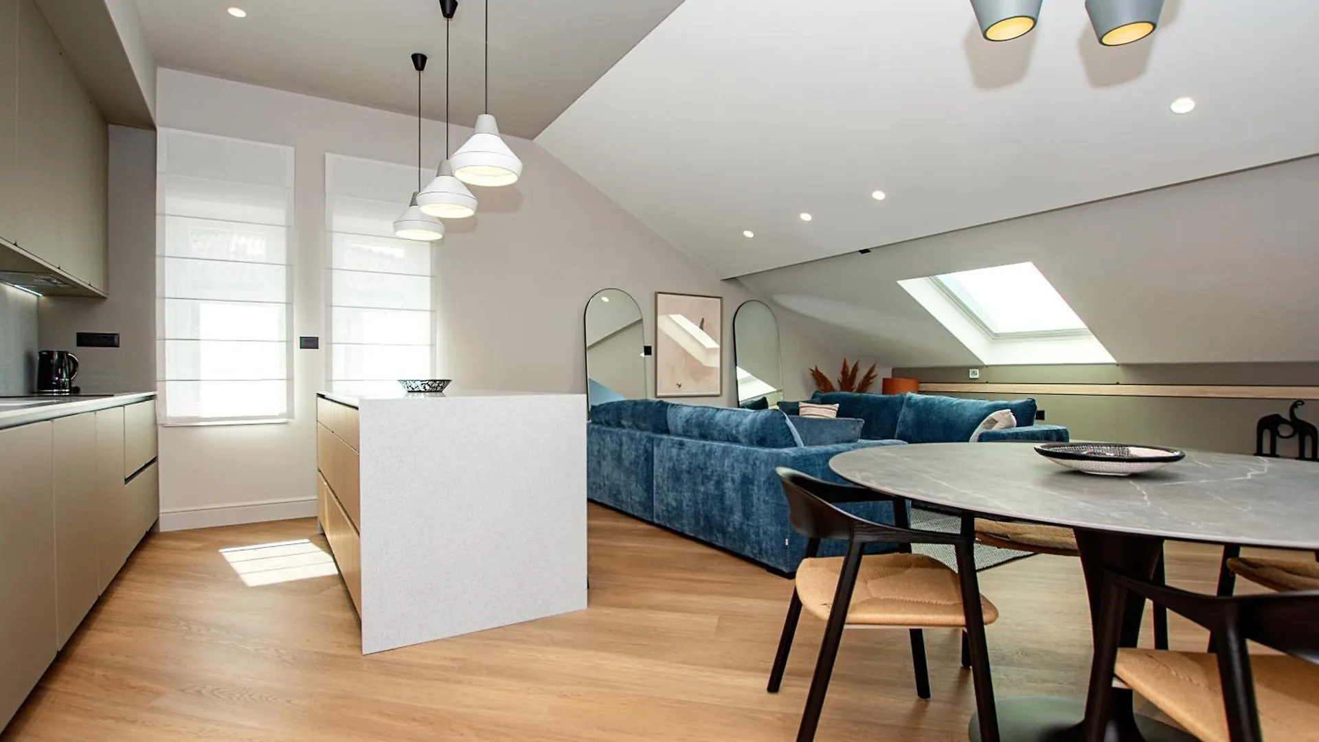 Three Pearls Deluxe Apartment By The Sea 자다르